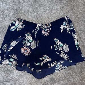 Floral Navy shorts with stretchy waistband